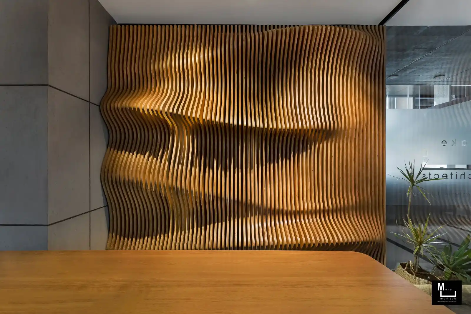 Exemple de mobilier en bois paramétrique aux formes complexes